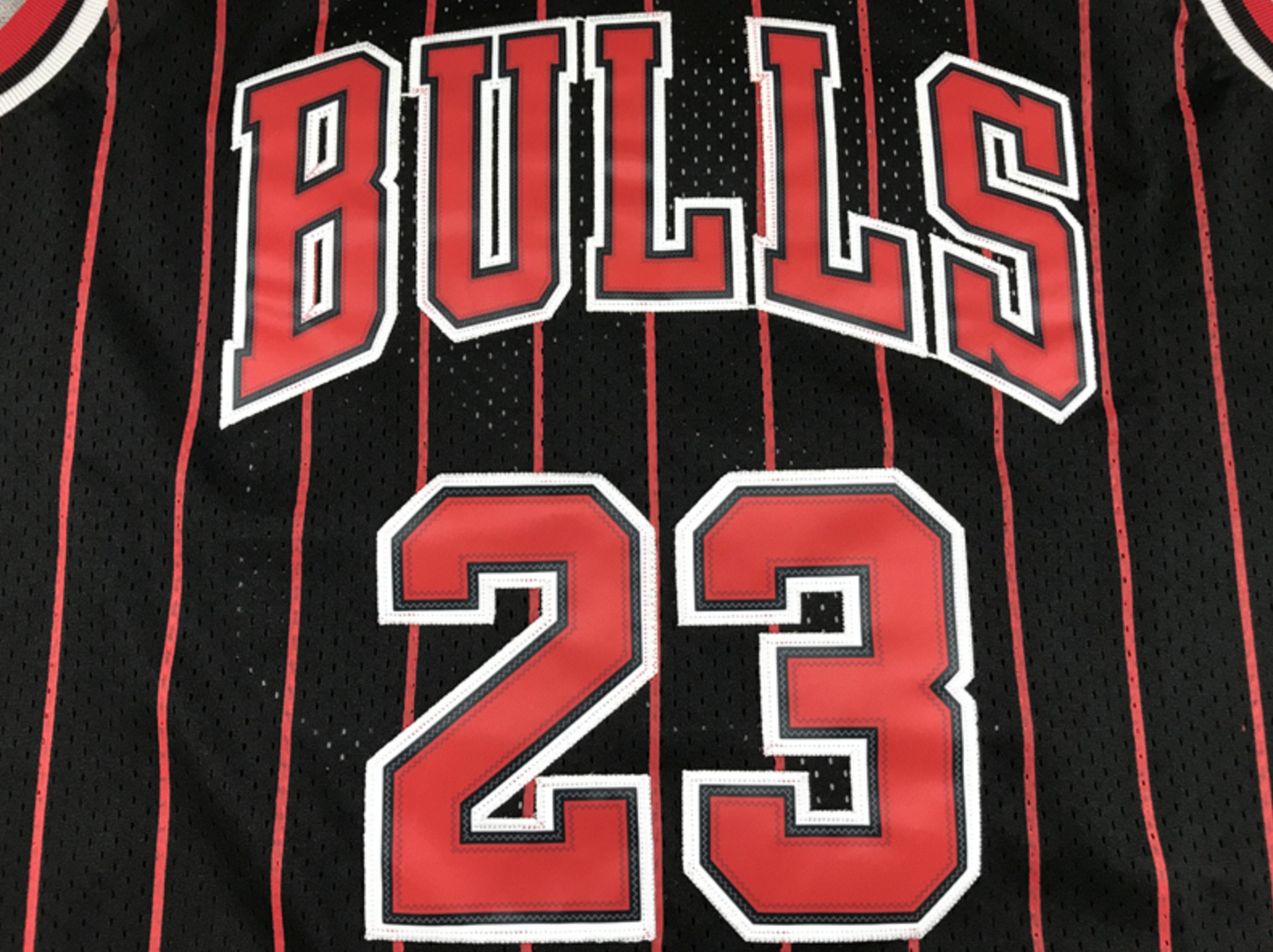 Michael Jordan Hardwood Classics 1996-97 Swingman Jersey