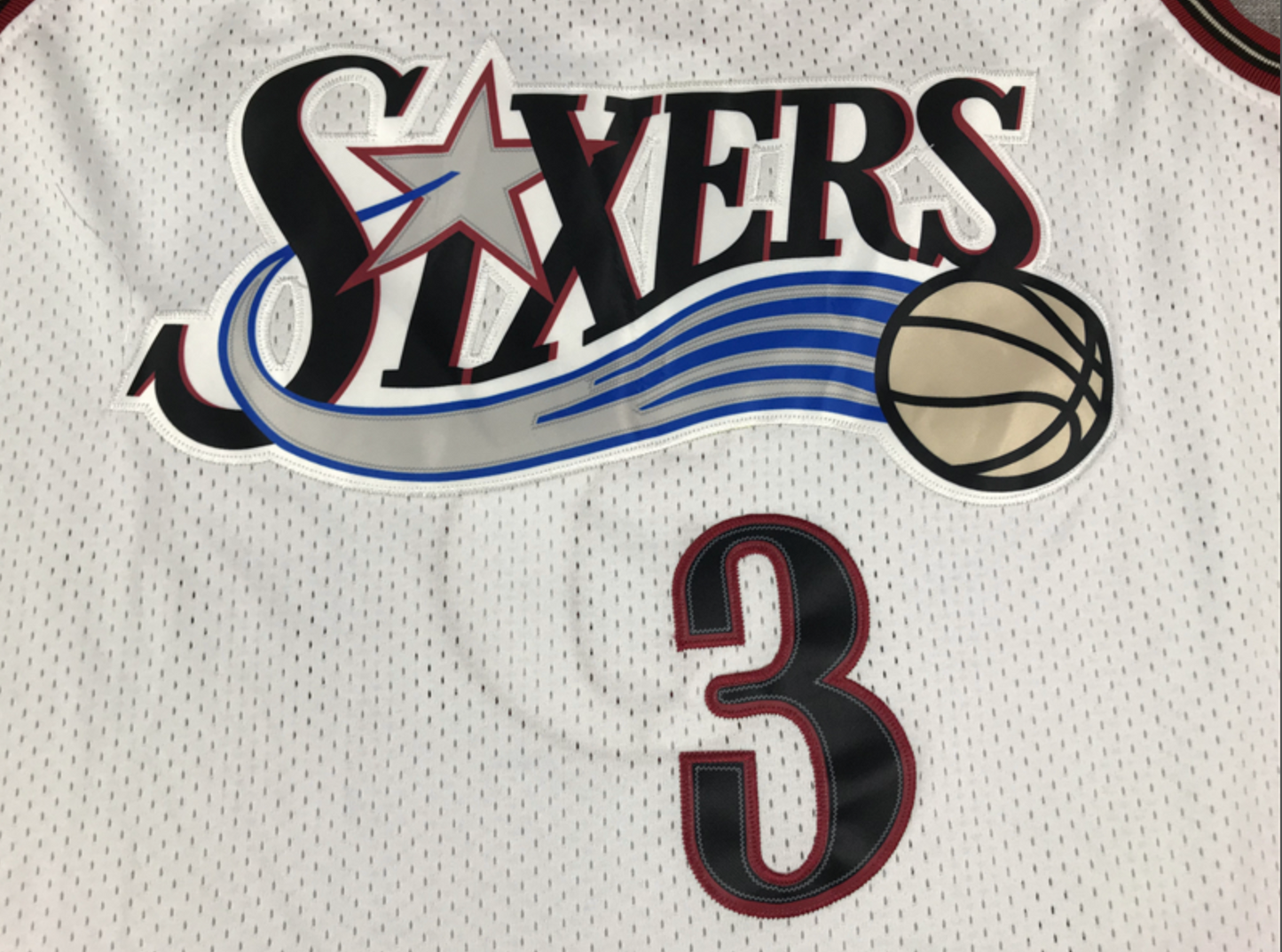 Allen Iverson 1997/98 White Swingman Hardwood Classics Jersey